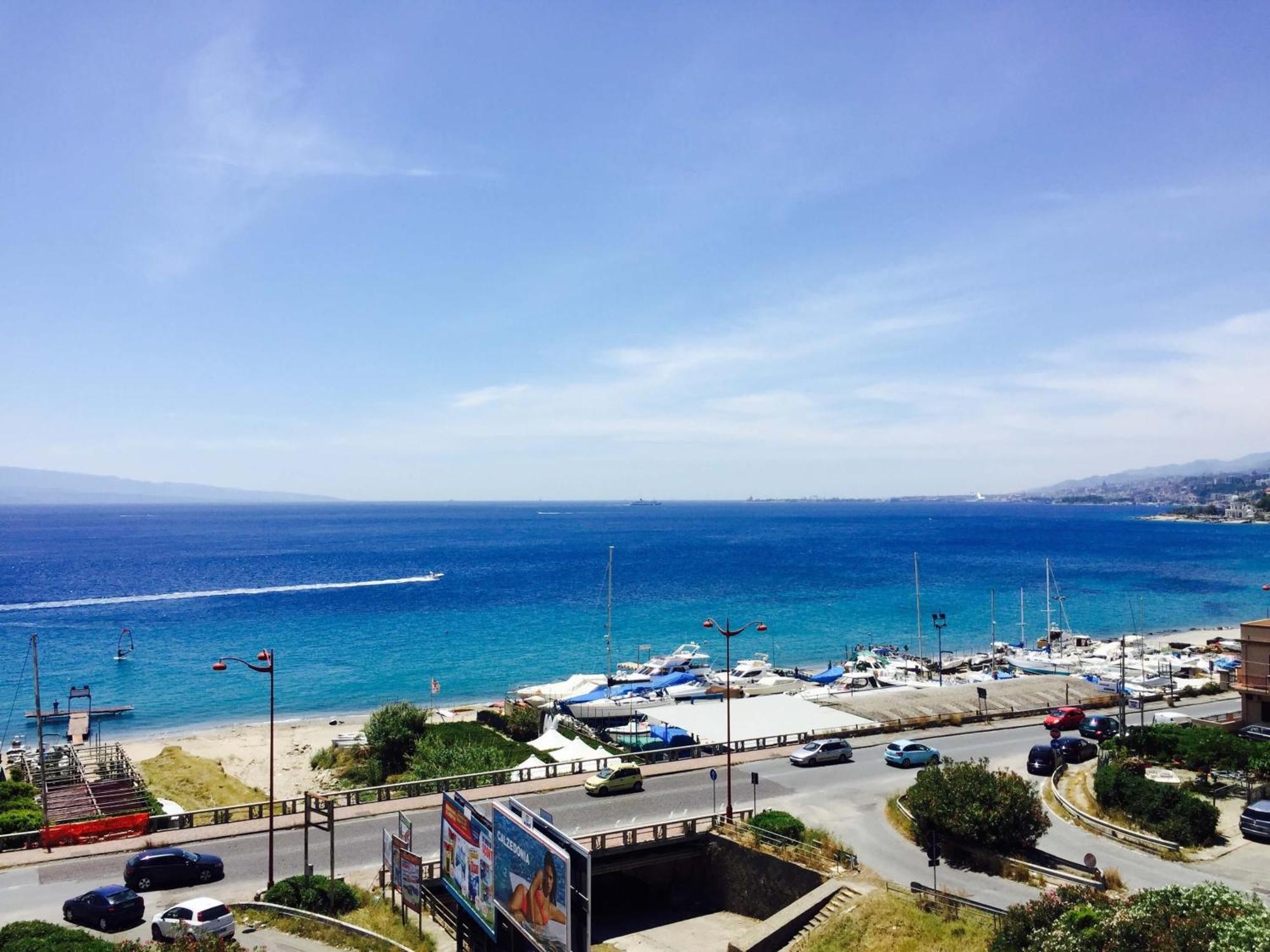 Luxury Apartment Messina Ruang foto