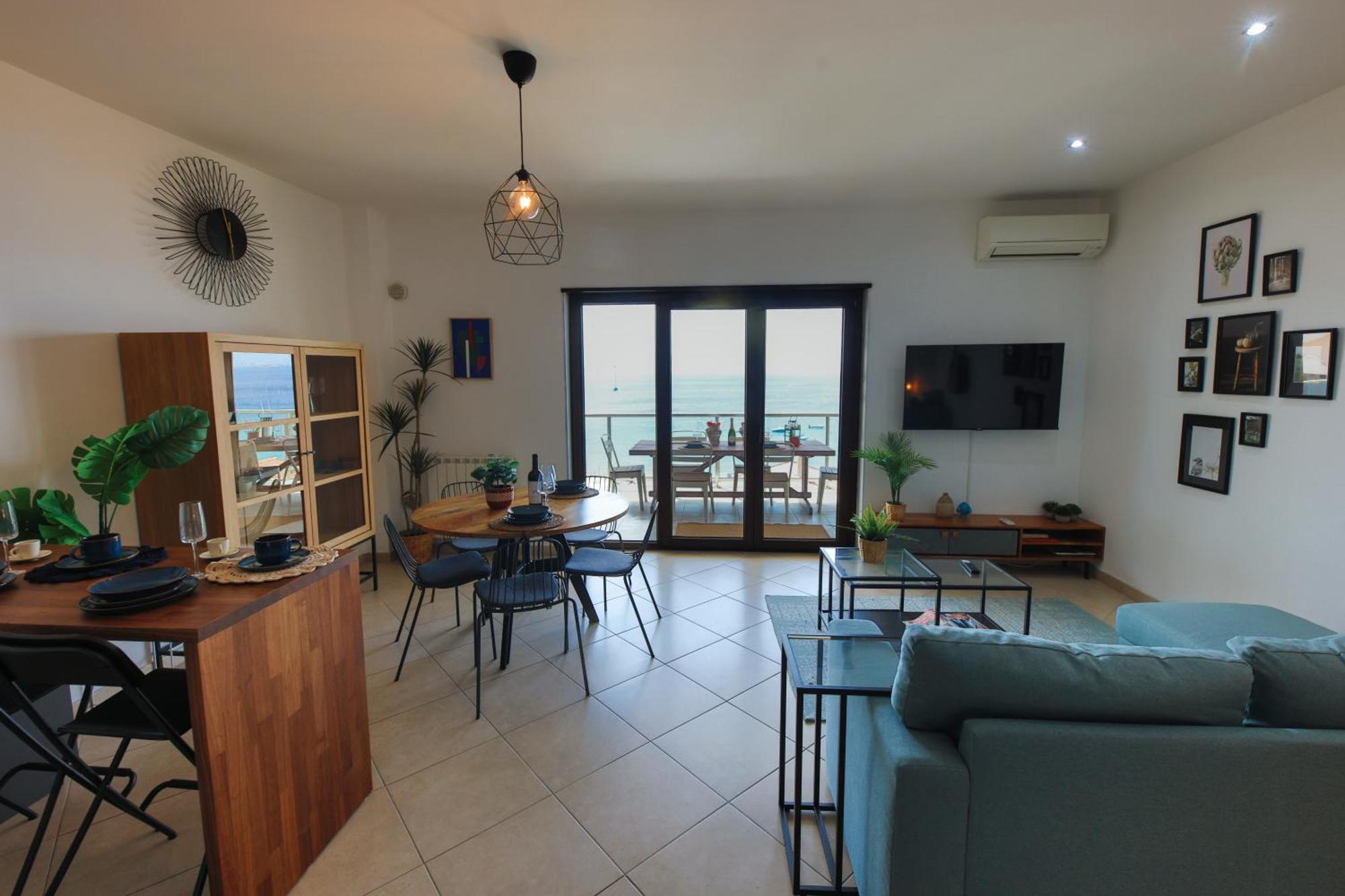 Luxury Apartment Messina Bagian luar foto