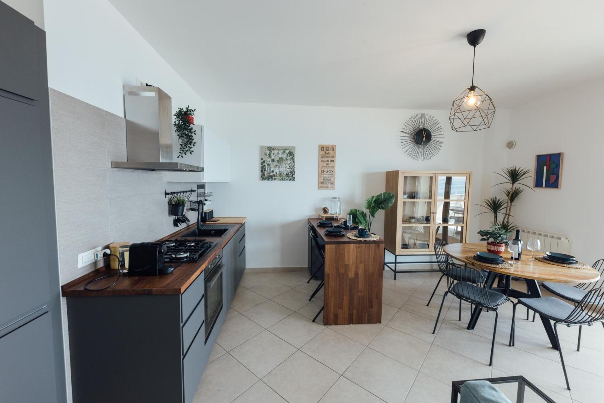 Luxury Apartment Messina Bagian luar foto